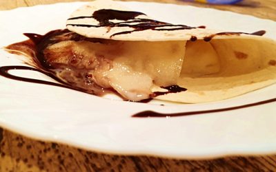 WRAP DULCE CON FRUTA Y LECHE CONDENSADA