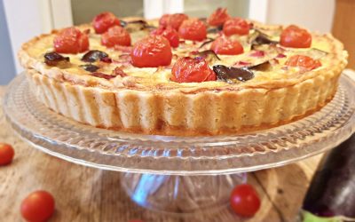 QUICHE DE BERENJENA Y BACON CON TOMATES CHERRY