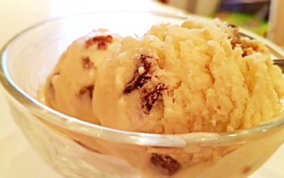 HELADO CASERO DE RON CON PASAS